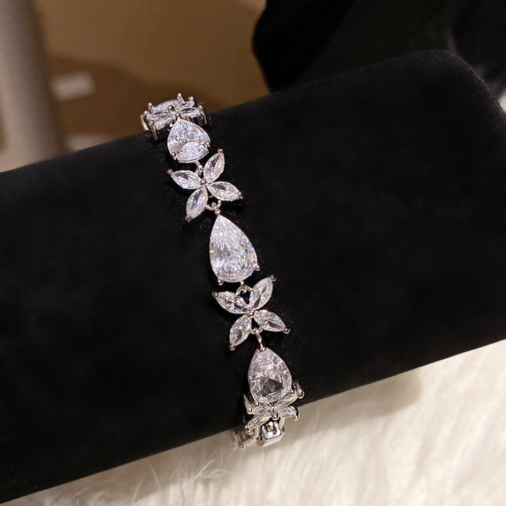 Melaurica Silver White Teardrop Zircon Bracelet