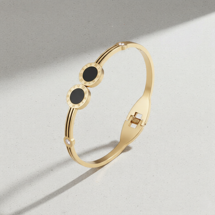 Black Disk Roman Cuff