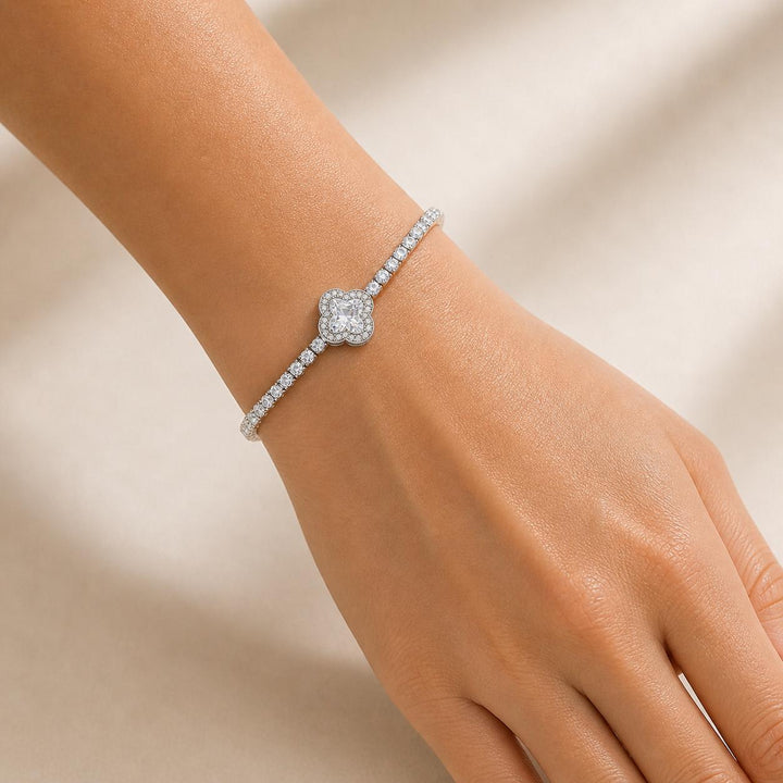 Silver White Zircon Flower | Melaurica